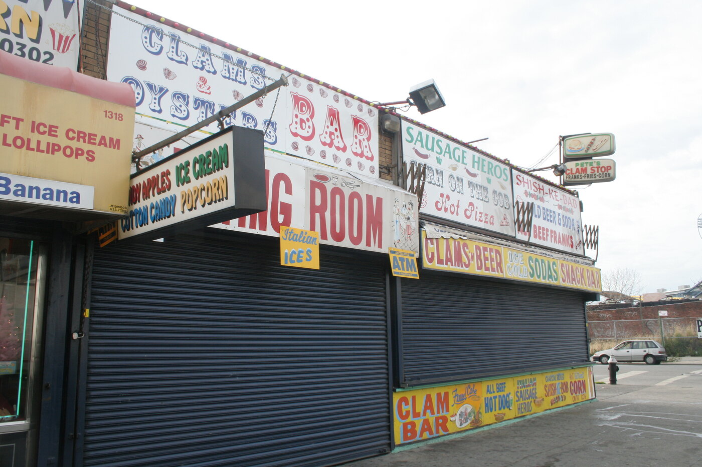 Pete's Clam Stop walk-up window on Surf Avenue